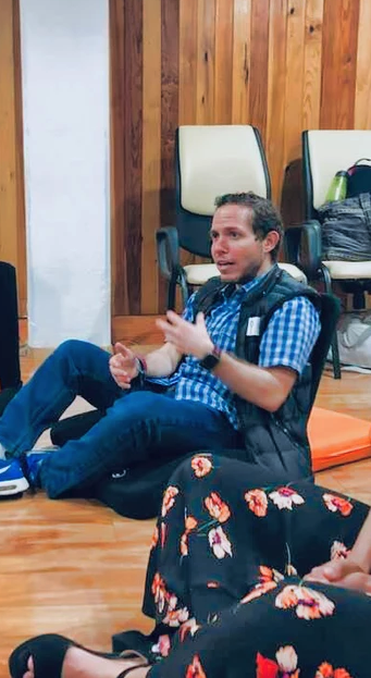 Dr. Diego Salama en sesión